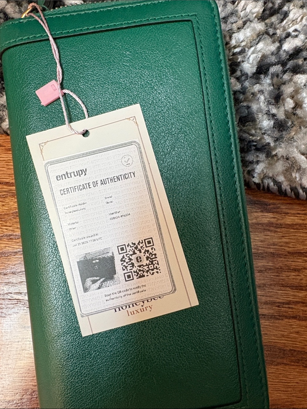 Gucci - Green Leather Bamboo Zip Around Wallet - Picture 10 of 10